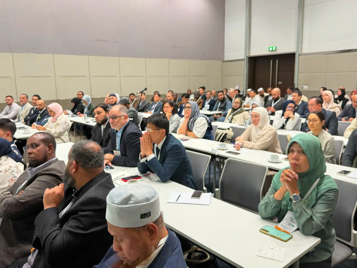 Không gian phiên thảo luận tại hội nghị quốc tế về Halal
