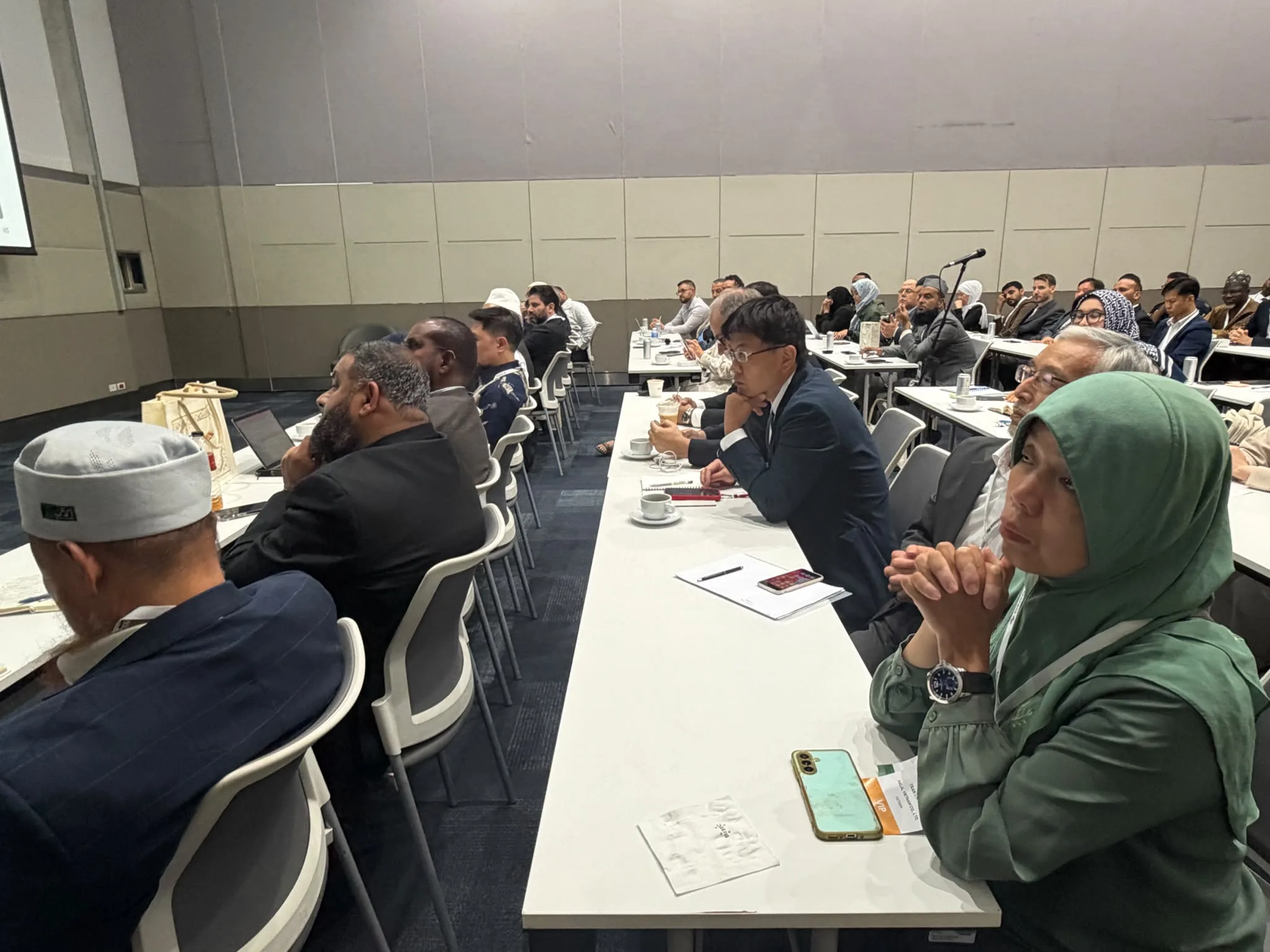 Phiên toàn thể tại hội nghị quốc tế về Halal